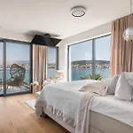 فيلة De Luxe Palace Al Nera 2 Swimming Pools At Sea