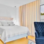 De Luxe Palace Al Nera 2 Swimming Pools At Sea فيلة