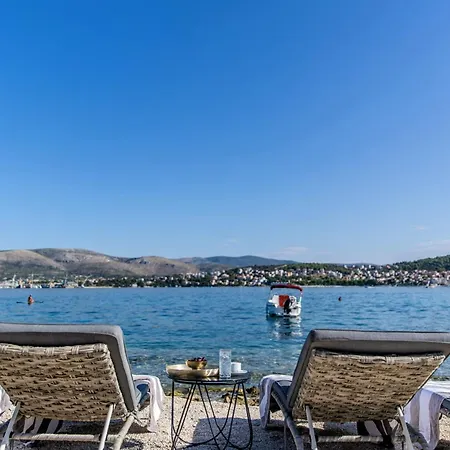 Villa Deluxe Villa Palace Nera SEAFRONT 2 POOLS&SPA *