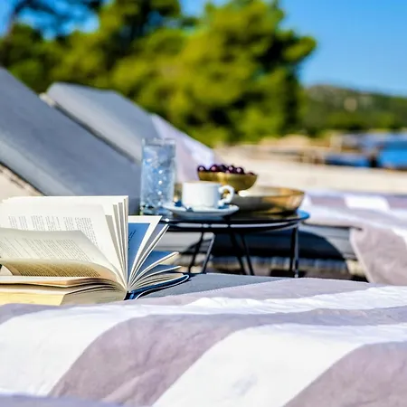 Villa Deluxe Villa Palace Nera Seafront 2 Pools & Spa Trogir