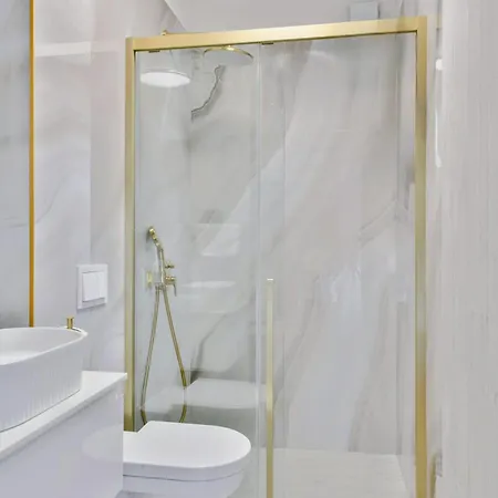 Villa De Luxe Palace Al Nera 2 Swimming Pools At Sea